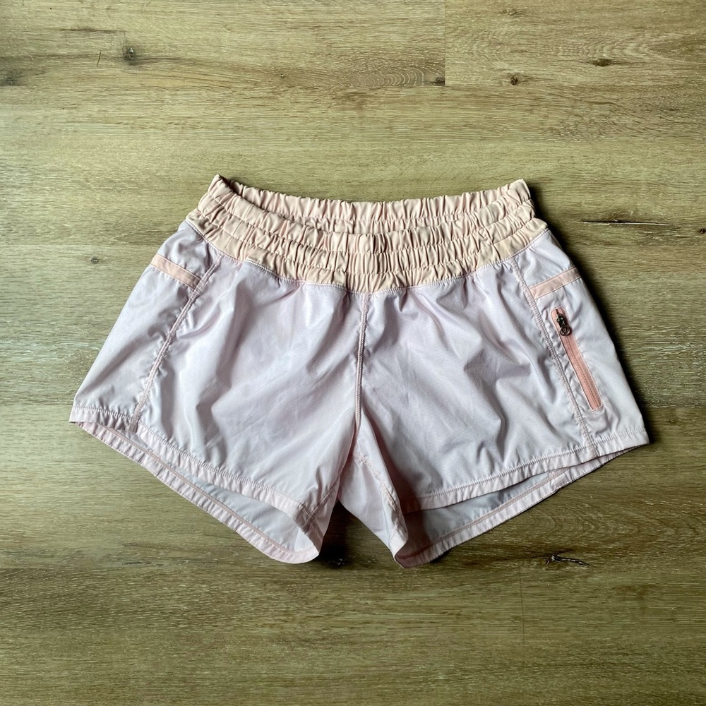 Lululemon tracker shorts